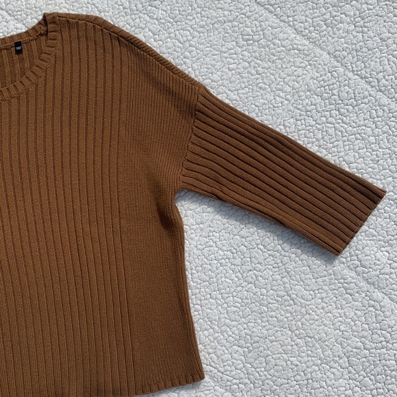Cabi Luna Pullover Sweater - Picture 5 of 6